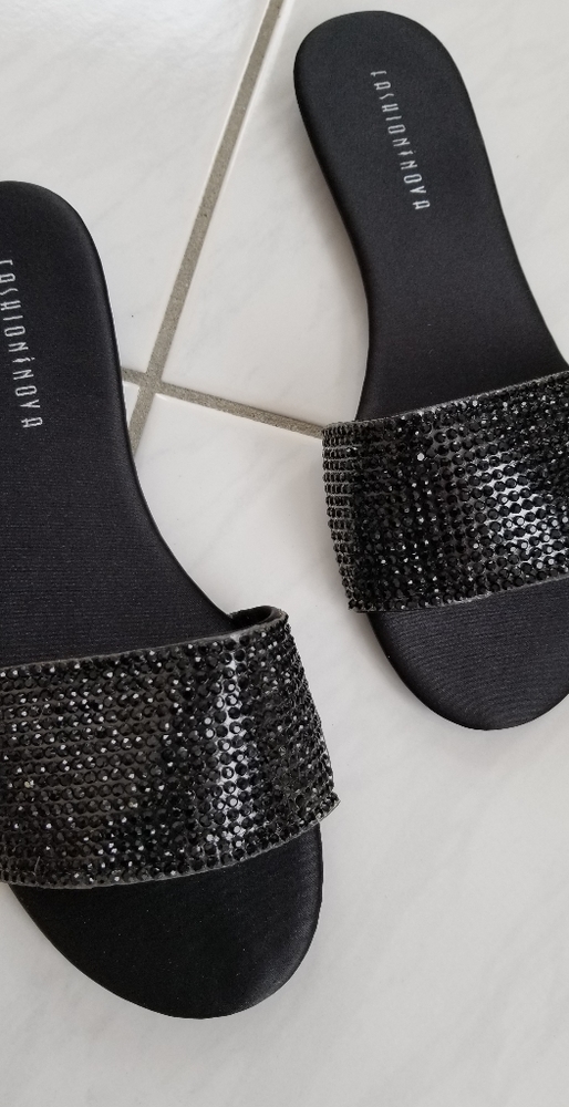💫3/$30 Fashion Nova Bejeweled Slides